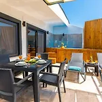 아파트 Near Kaputas, Luxury With Pool *