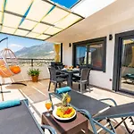 Near Kaputas, Luxury With Pool 아파트