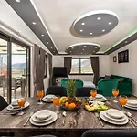 아파트 Near Kaputas, Luxury With Pool