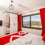 아파트 Near Kaputas, Luxury With Pool
